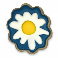 Springtime Daisy Frosted Cutout Sugar Cookie